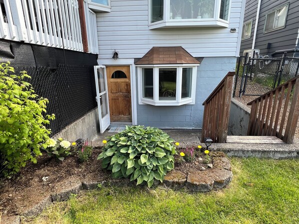 Entry way