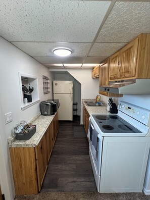 Fully furnished kitchen