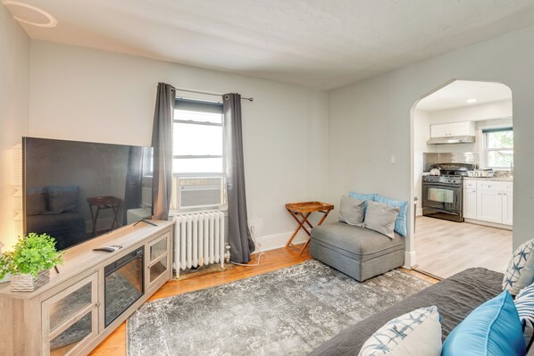 Hackensack Vacation Rental | 2BR | 1BA | 800 Sq Ft | Stairs Required