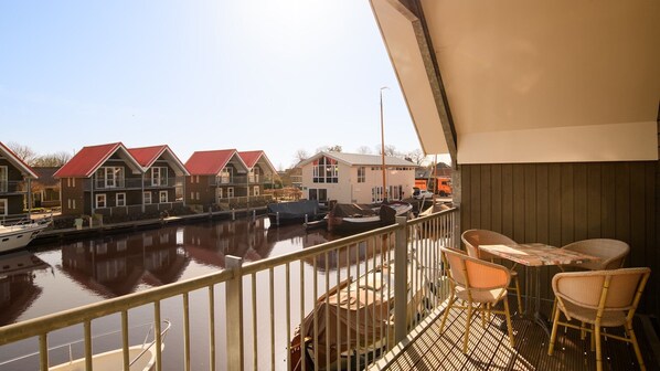 balcony-terrace