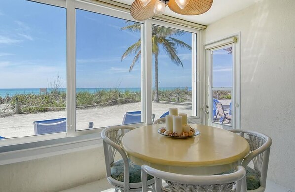 Lanai dining room