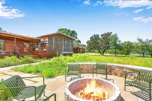 Enjoy company around the firepit under the stars