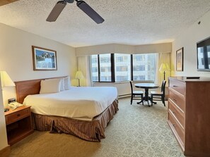 King Bed | Listed with @BookTraverse