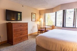 King Bed with Dining Area | Listed with @BookTraverse