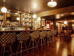 Bar (in der Unterkunft)