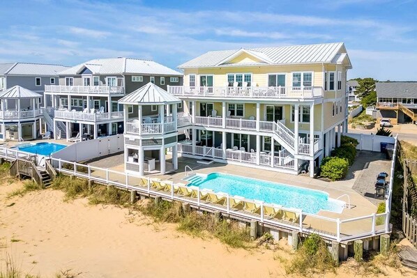 Aerial View of All Inn