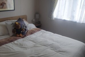 King size bed