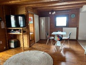 Dining room 1