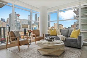 Sleep comfortably on the Queen Sofa bed in the living room and enjoy the city skyline and Calgary Tower views!