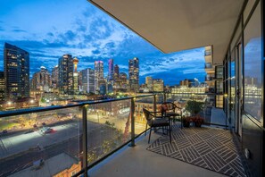 Enjoy a hot summer evening relaxing on the large balcony overlooking the skyline and Calgary Tower views!