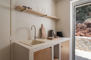 Kitchenette 