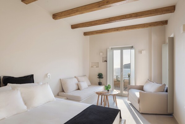 Full Bedroom