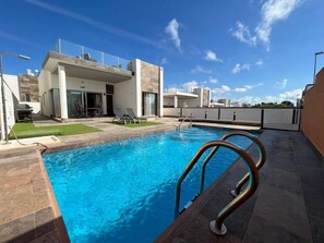 Private pool and grounds