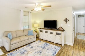 Living Room | 2 Queen Sleeper Sofas | Smart TV w/ Roku
