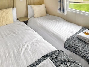 Twin bedroom | Bonnie Escapes- Seaview 61 - Bonnie Escapes, Southerness