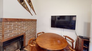 Indoors, Screen, Hardwood, Furniture, Living Room