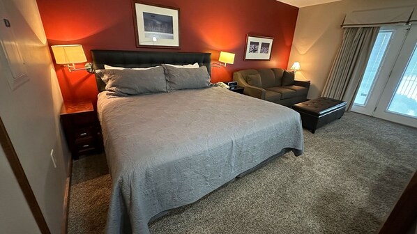 "Floor","Furniture","Home Decor","Indoors","Couch"