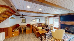 Indoors, Hardwood, Furniture, Living Room, Home Decor