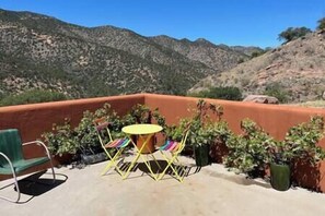 Front Patio with Bistro Set