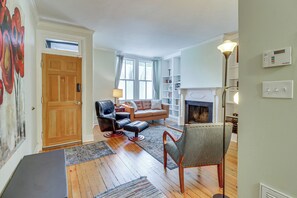 Living Room | Fireplace | Smart TV | Central A/C | 1st Floor