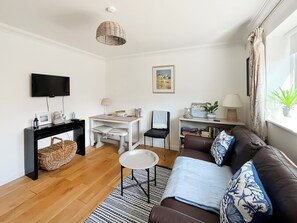 Open plan living space | Sea breeze, Pagham near Bognor Regis