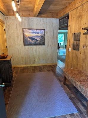 Foyer/Entranceway