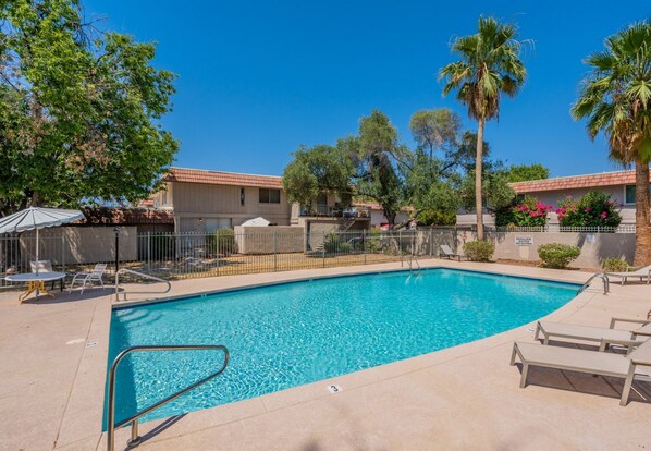 Community pool