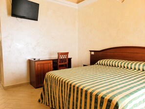 bedroom Dimora Arco 1- Affitti Brevi Italia