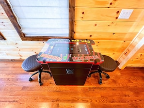 Spielezimmer
