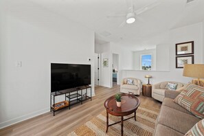 2nd floor living room with pull-out couch