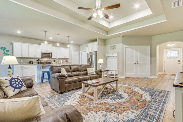 Navarre Vacation Rental | 4BR | 3BA | 2 Steps to Enter | 2,536 Sq Ft