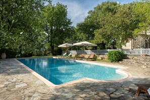Building Exterior, Garden, Outdoor, Pool, Summer