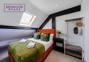 SPACIOUS AND HOMELY BEDROOM