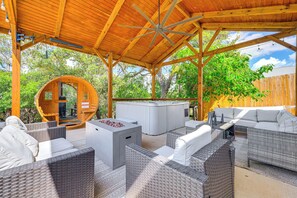 Private Pavilion | Hot Tub | Sauna | Outdoor Pool | Ping-Pong Table