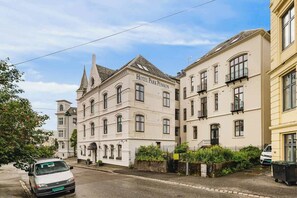 You'll be surrounded by some of Bergen's most beautiful architecture. Plus, you can conveniently park your car right on the street outside the building!