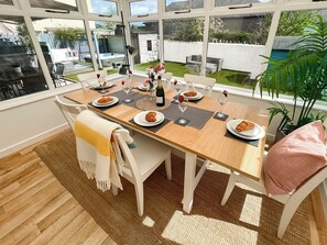Dining Area | Manuka Cottage, Totnes