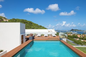 Rooptop Pool (1)