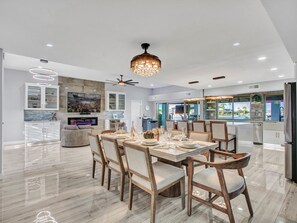 Open dining area for eight