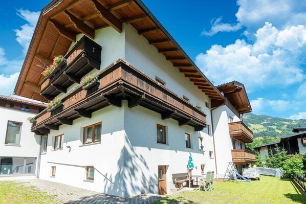 Extérieur maison de vacances [été]