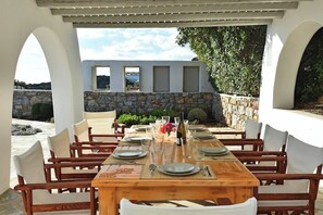 Outdoor dining