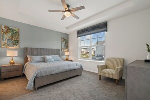 Master Bedroom Ensuite with King Size Bed and Smart TV 