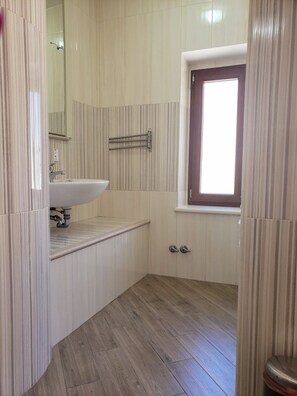 Andere