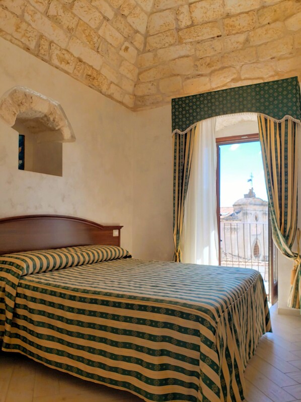 Bdroom Dimora Arco 2 - Affitti Brevi Italia
