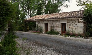 MAS LABRUGADE - Le Coquet - Le Gîte