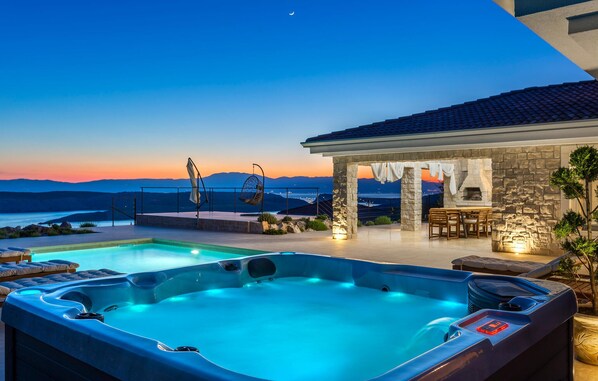 pool