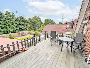 Bois, Parquet, Plate-Forme, Dur, Tache De Bois, Porche, Mobilier De Jardin, Planche, Balcon, Chaise