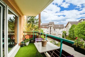 prenez votre petit déjeuner sur le balcon