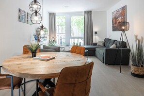 Stay in style with this modern living room that blends comfort and design effortlessly. 
