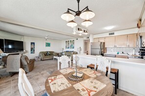,Dining Area,