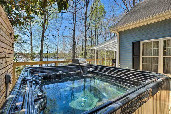 Hot tub overlooking the lake